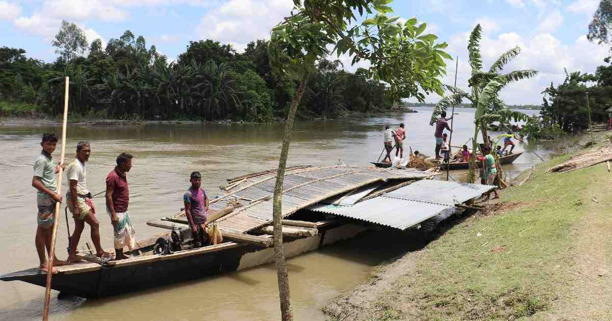Flood insurance scheme , insurance scheme for agricultural day labourers , insurance scheme , United Nations , Flood in Bangladesh , World Food Programme , WFP , Kurigram , agricultural day labourers