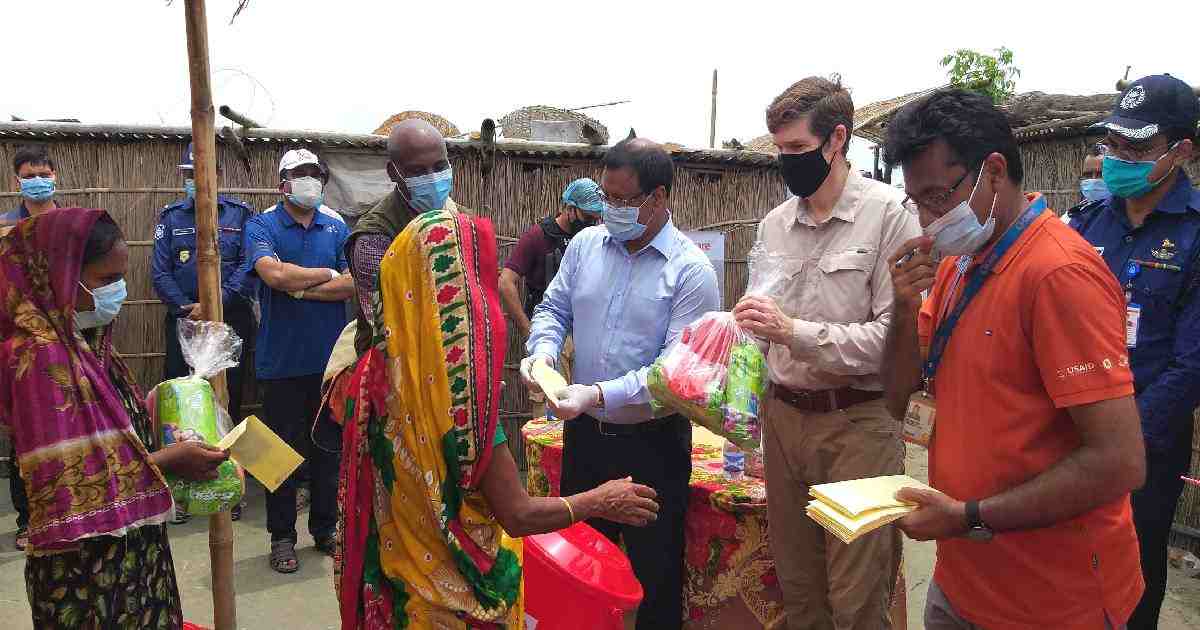 Bangladesh Government , US Embassy in Dhaka , flood affected Gaibandha , Flood affected people , Gaibandha , US assistance , USAID , US Ambassador to Bangladesh , Ambassador Earl Miller