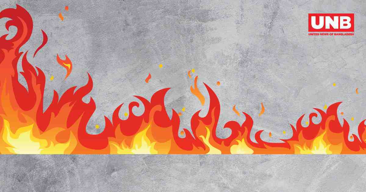 Fire at Karwan Bazar , fire service and civil defence , Karwan Bazar banana storehouse , Accident , Fire