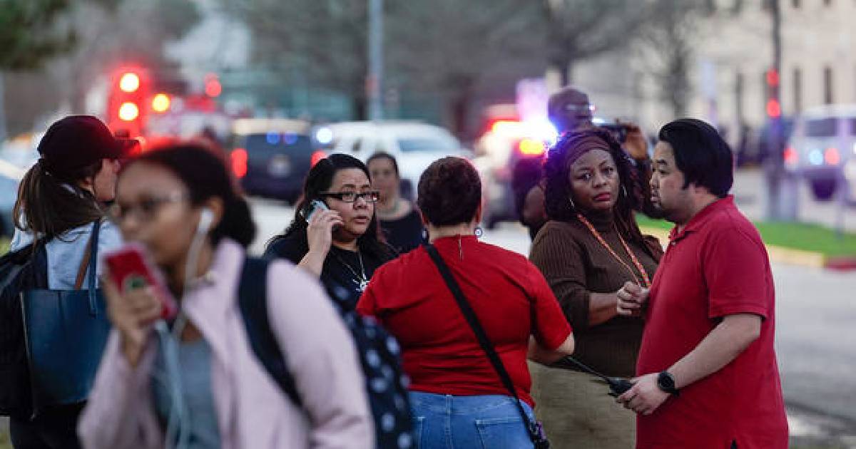 Houston Independent School District , shot to death , Bellaire High School , shot at school