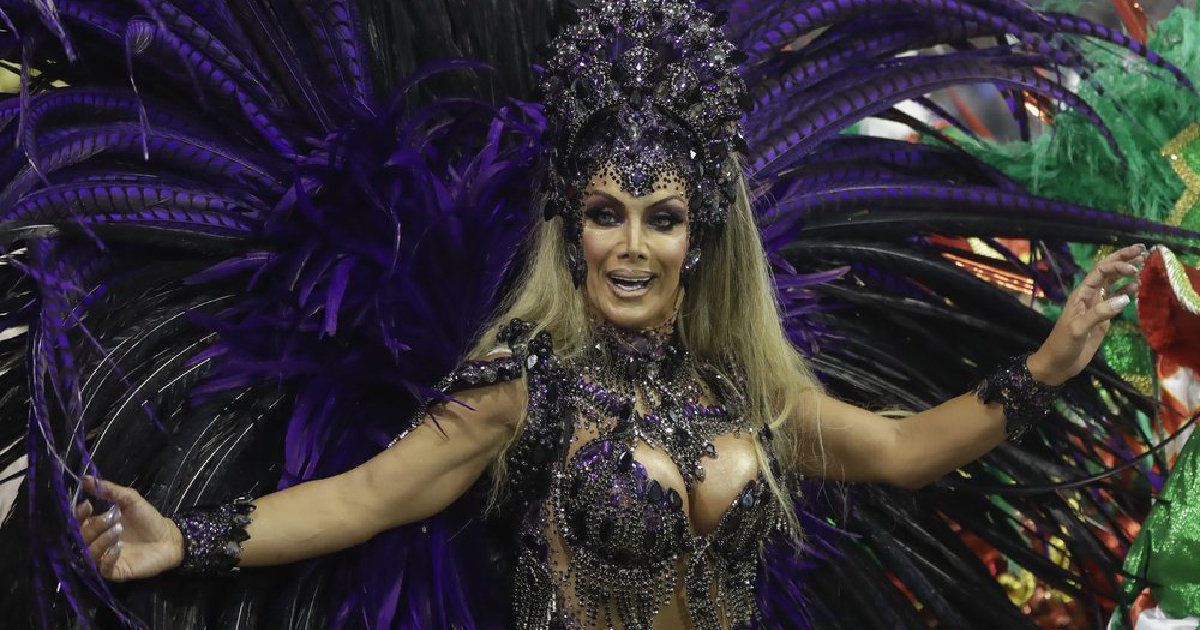 taboo , Carnival parade taboo , transgender , Brazilian transgender dancer