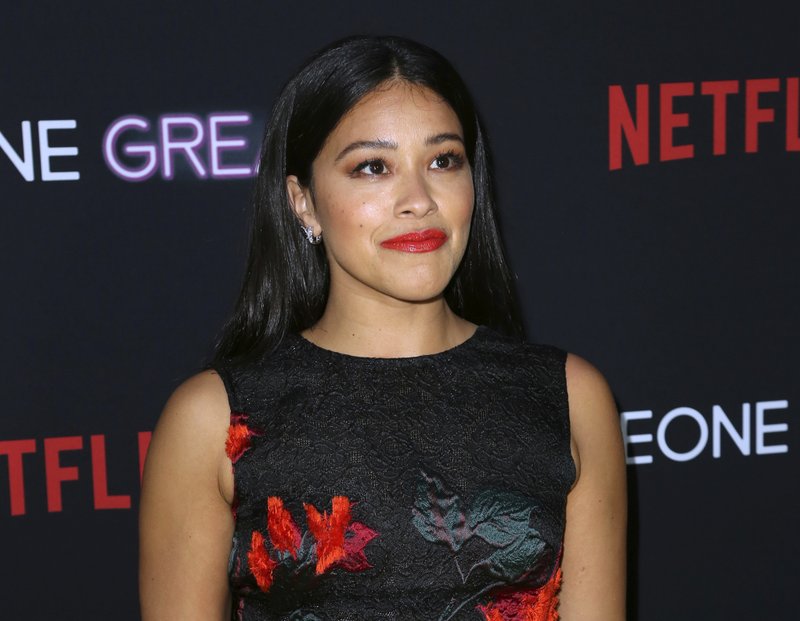Gina Rodriguez , apologizes