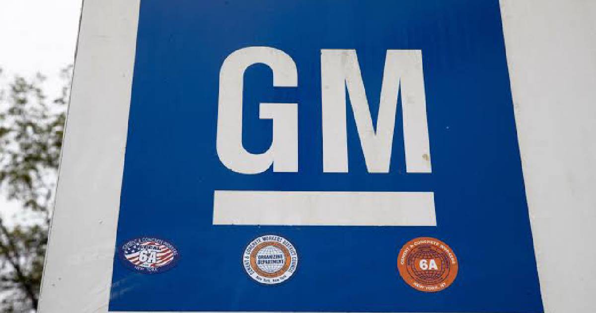 Fiat Chrysler , GM lawsuit , bribery , allegations