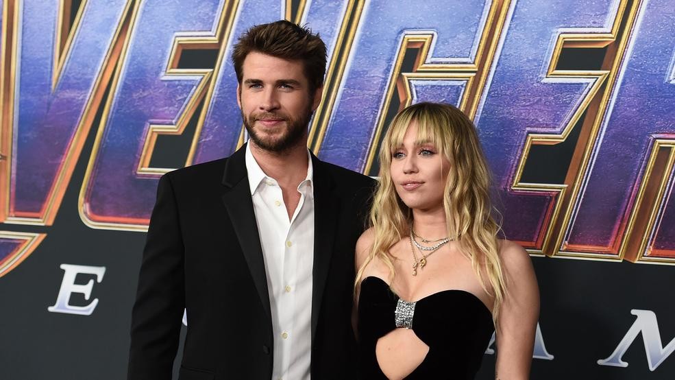 Hemsworth , divorce