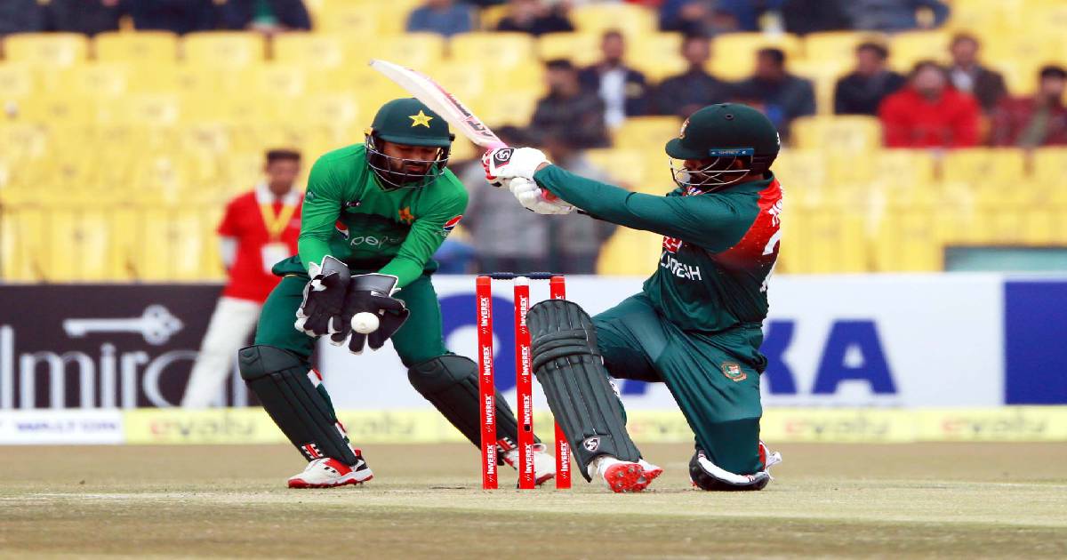 2nd T20I , three-match series against Pakistan , Gaddafi Stadium , Tamim Iqbal , Bangladesh Cricket Team