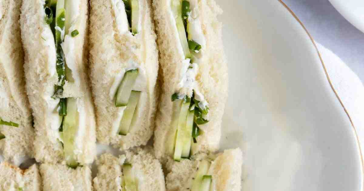 Cucumber cheese sandwich