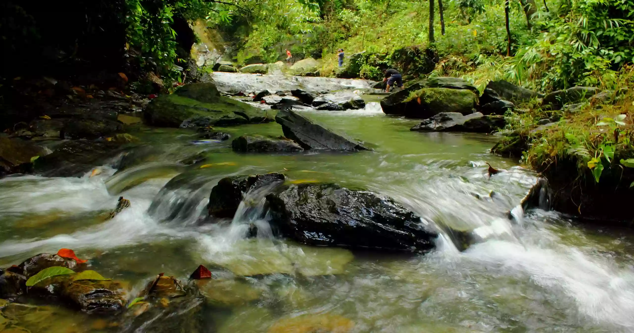  how reach Khoiyachora Waterfall