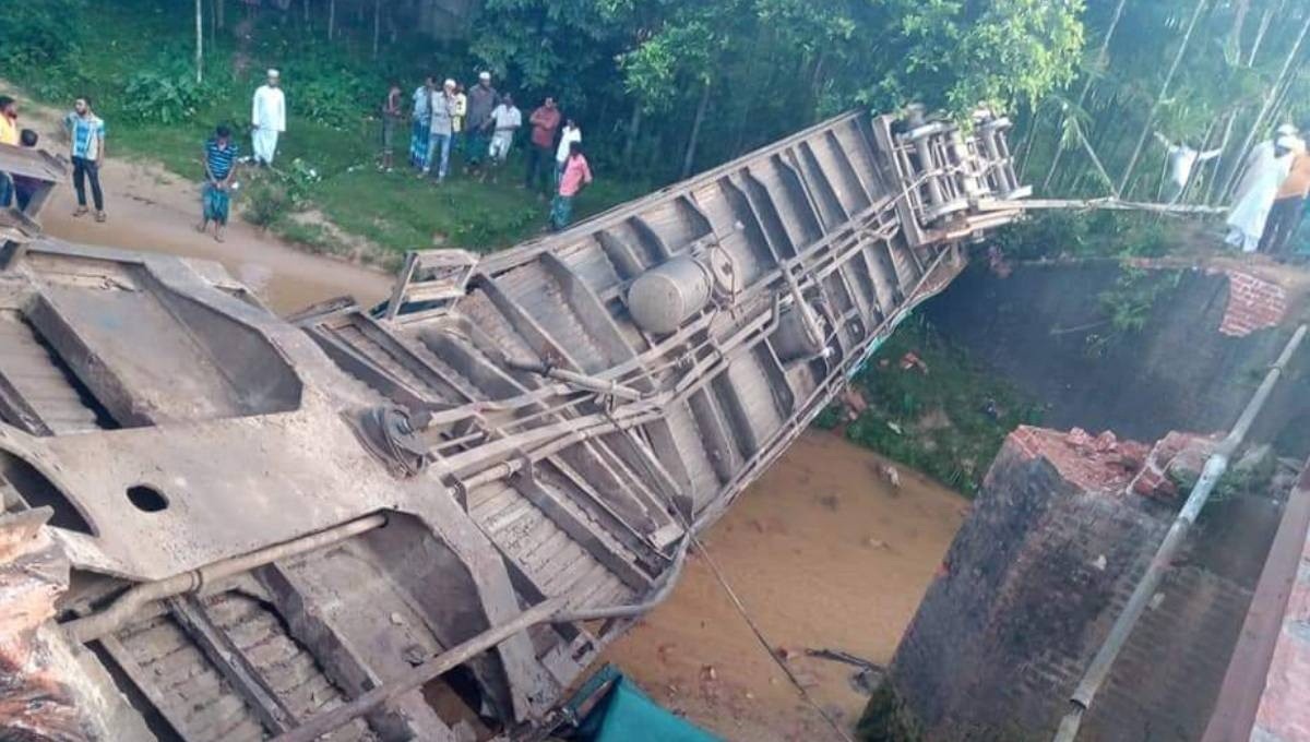 Rail communication , train accident , Bangladesh