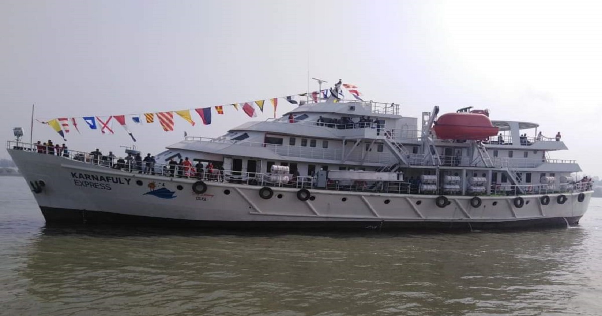 ship , MV Karnaphuli Express , maiden voyage , Teknaf , Bay of Bengal , tourists , State Minister for Shipping Khalid Mahmud Chowdhury , Cox’s Bazar , St. Martin’s Island