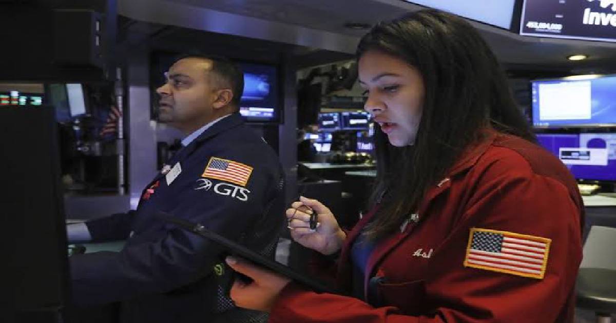 Stocks , Dow tops