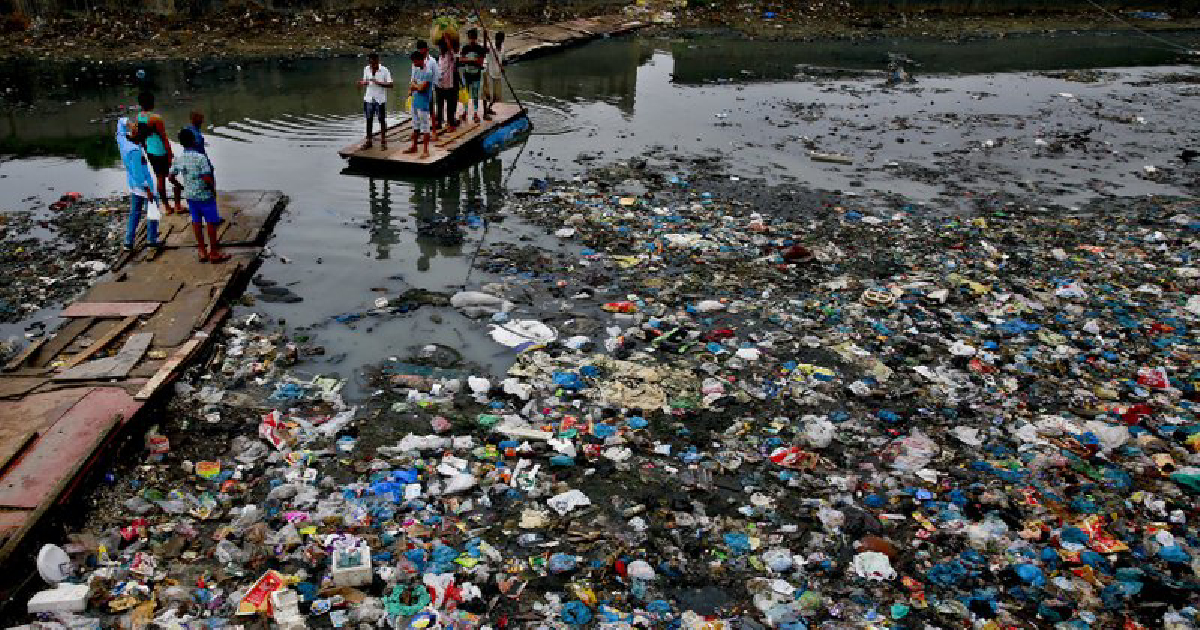 single-use plastic , Environment Pollution , Dataful , Plastic pollution , Plastic Tracker , Plastic waste